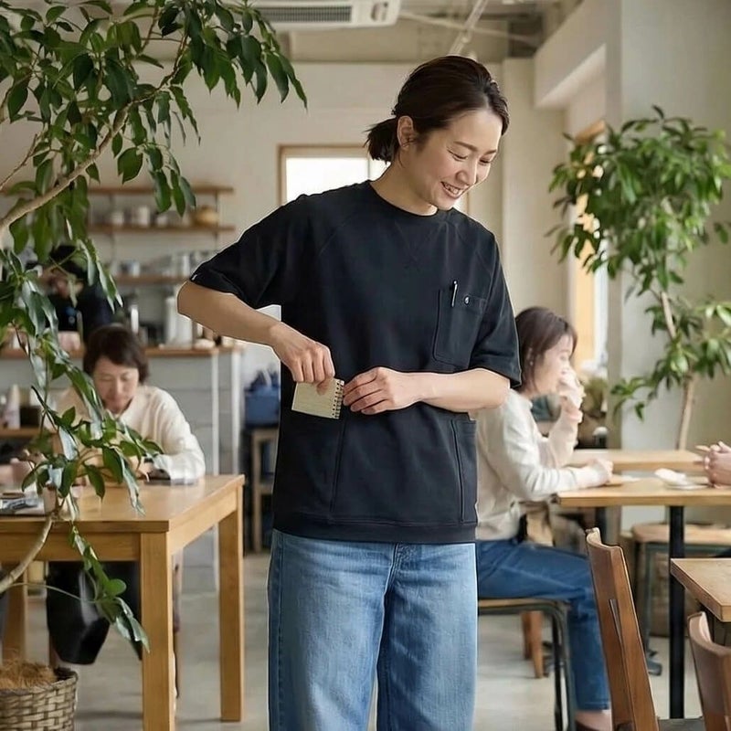 ブラック着用イメージ(AIモデル使用)