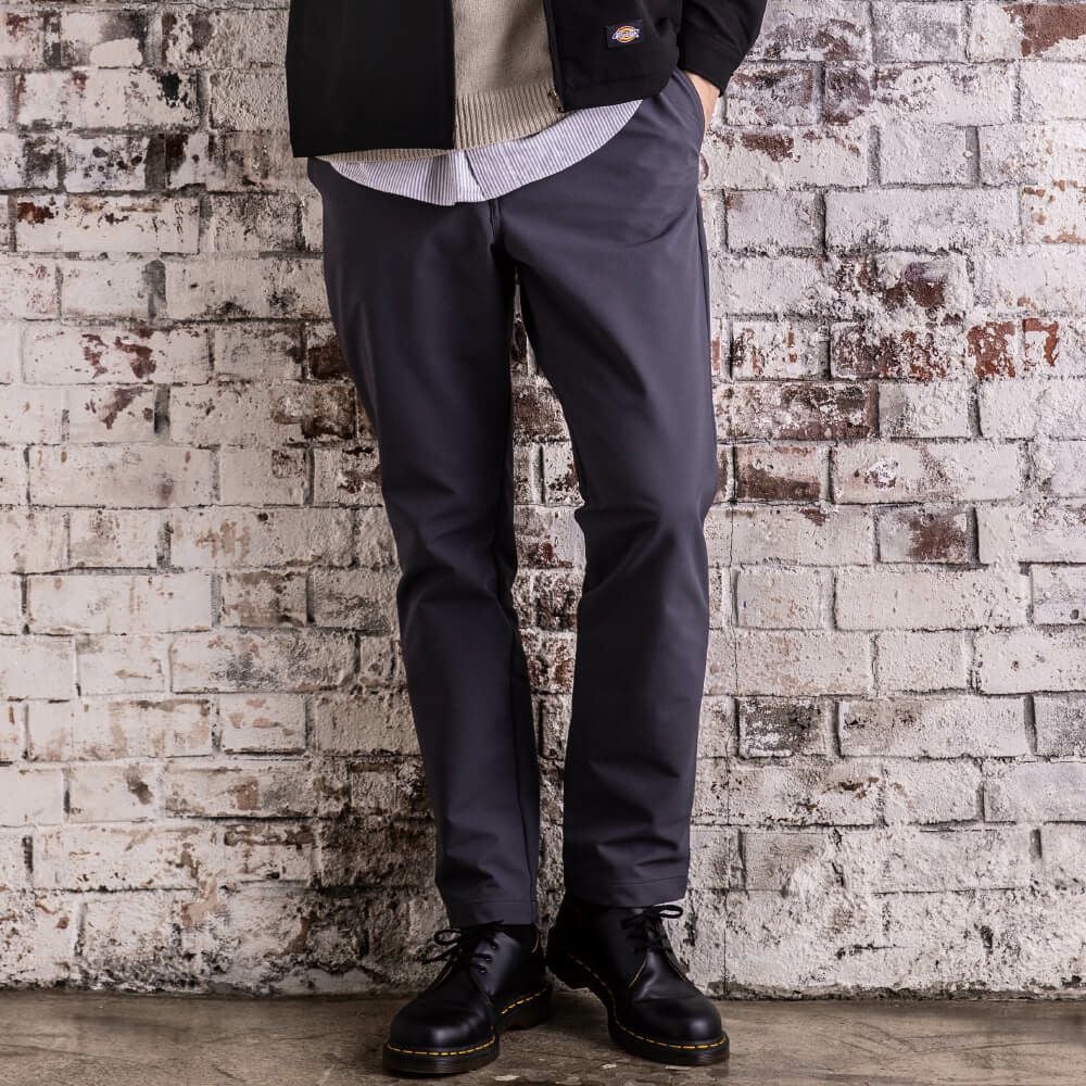 D-7573 【Dickies】4WAYストレッチ テーパードパンツ | コーコス信岡