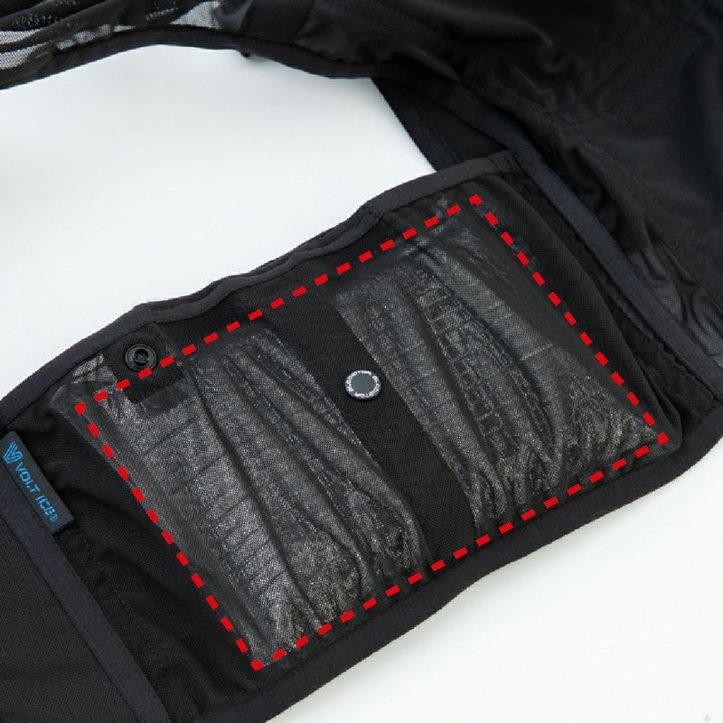 市販の大型保冷剤も装着可能