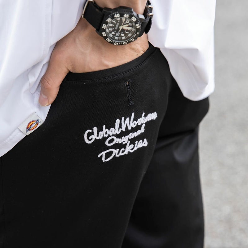 後ろポケットチェーン刺繍