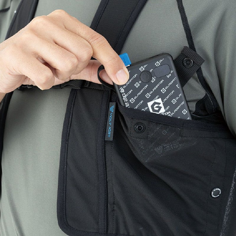 保冷剤ポケットにバッテリー収納可能