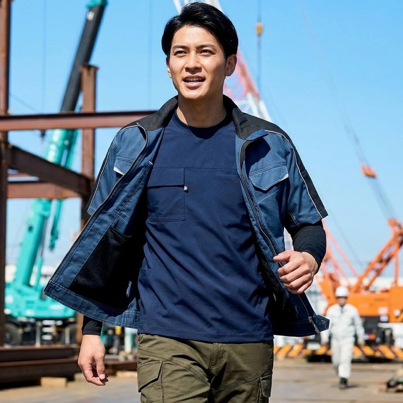 ネイビー着用イメージ(AIモデル使用)