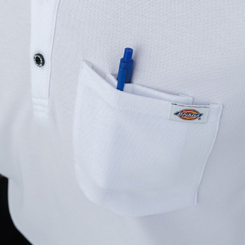 Wポケット(胸ポケット内にペン差し)