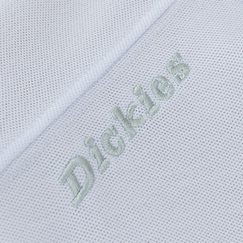Dickiesロゴ刺繍(右肩)