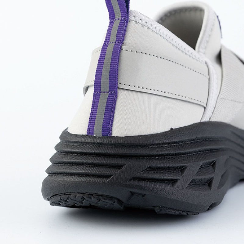 クッション性のある厚底ソール